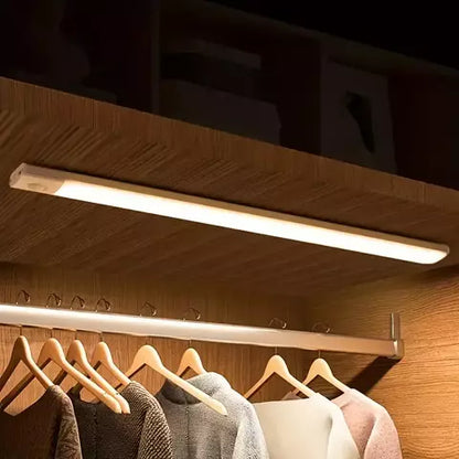 LumiSense™ – La Luz Inteligente con sensor de movimiento